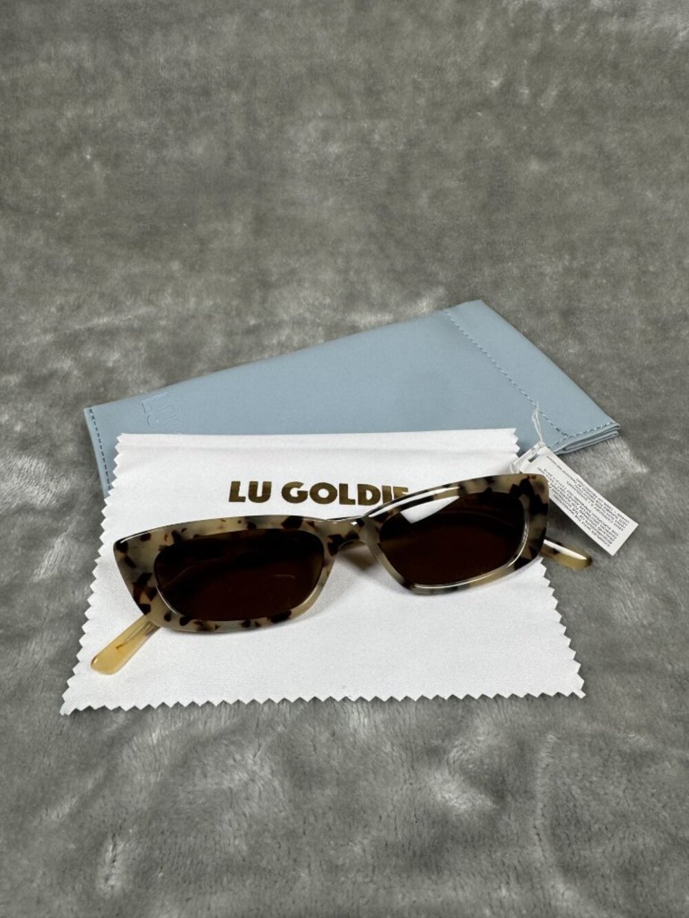 Lu Goldie X Taylor Lashae Chocolate Tort Cat Eye Sunglasses With Case & Cleaning
